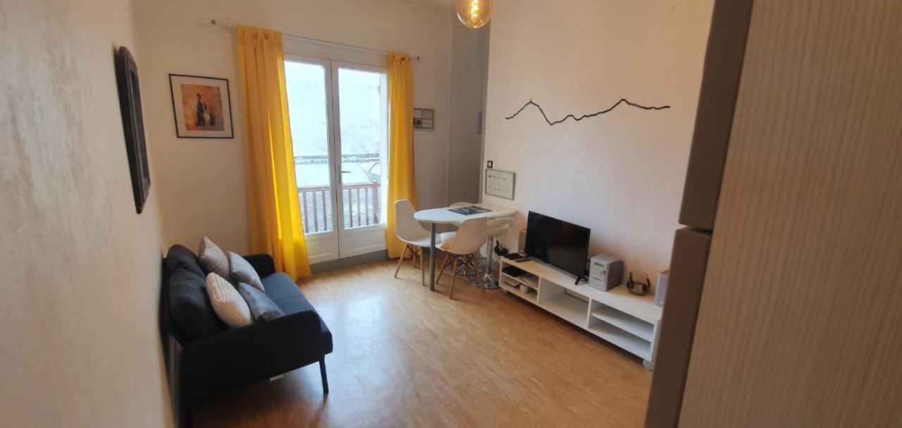 Studio Lumineux Au Centre Ville Bagnères-de-Bigorre Zewnętrze zdjęcie